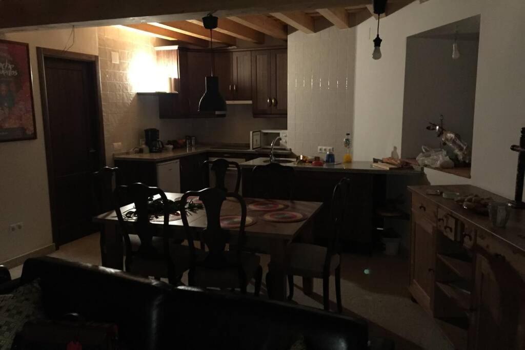 Casa Con Encanto En Poyales Del Hoyo Zewnętrze zdjęcie